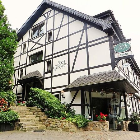 Hotel Gastgeb Есен Екстериор снимка