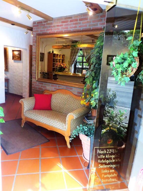 Hotel Gastgeb Есен Екстериор снимка